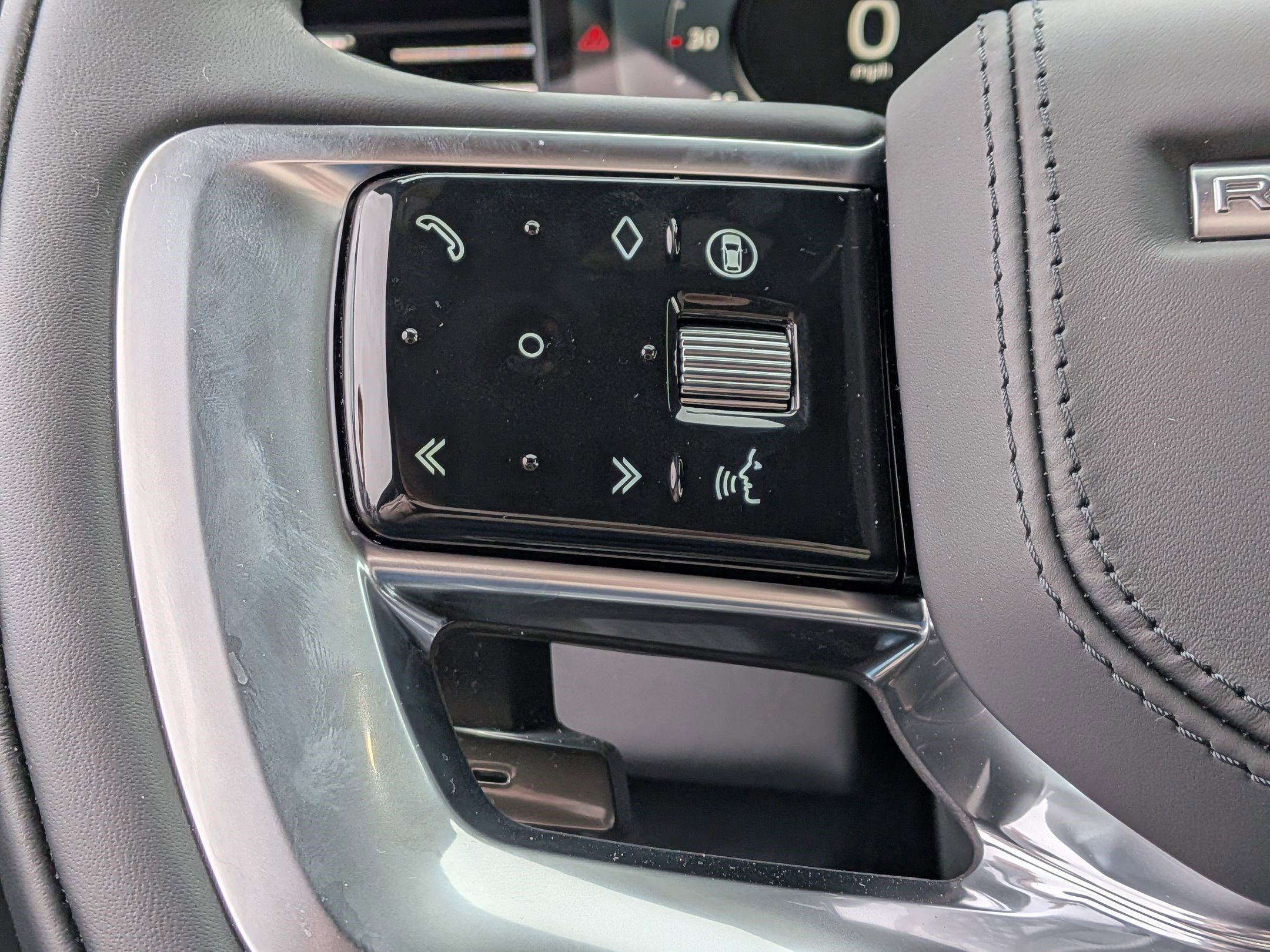 2025 Land Rover Range Rover SV