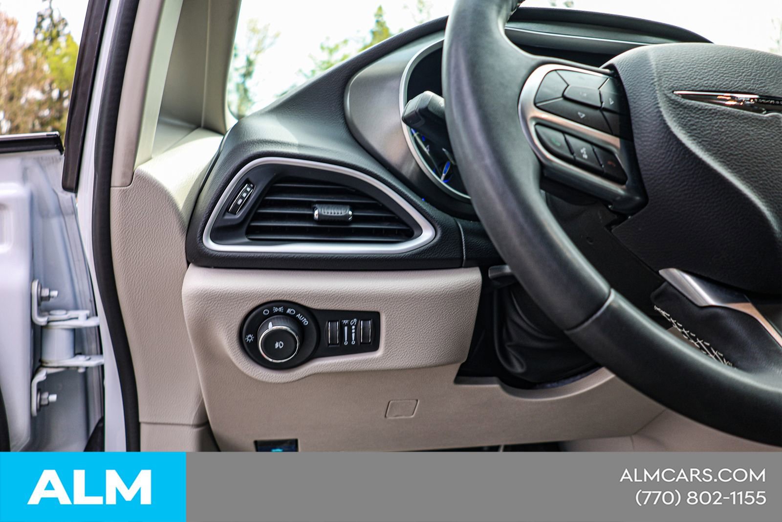 2024 Chrysler Pacifica Touring-L