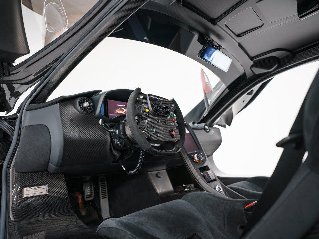 Used 2015 McLaren P1 photo 8