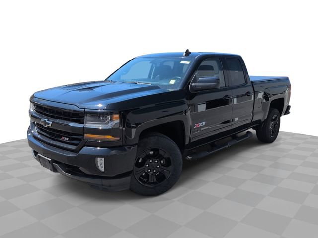 Certified 2017 Chevrolet Silverado 1500 LT w/ Midnight Edition