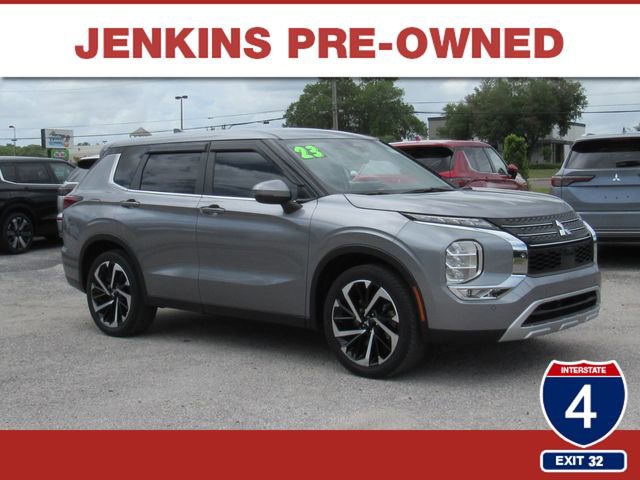 Used 2023 Mitsubishi Outlander SE