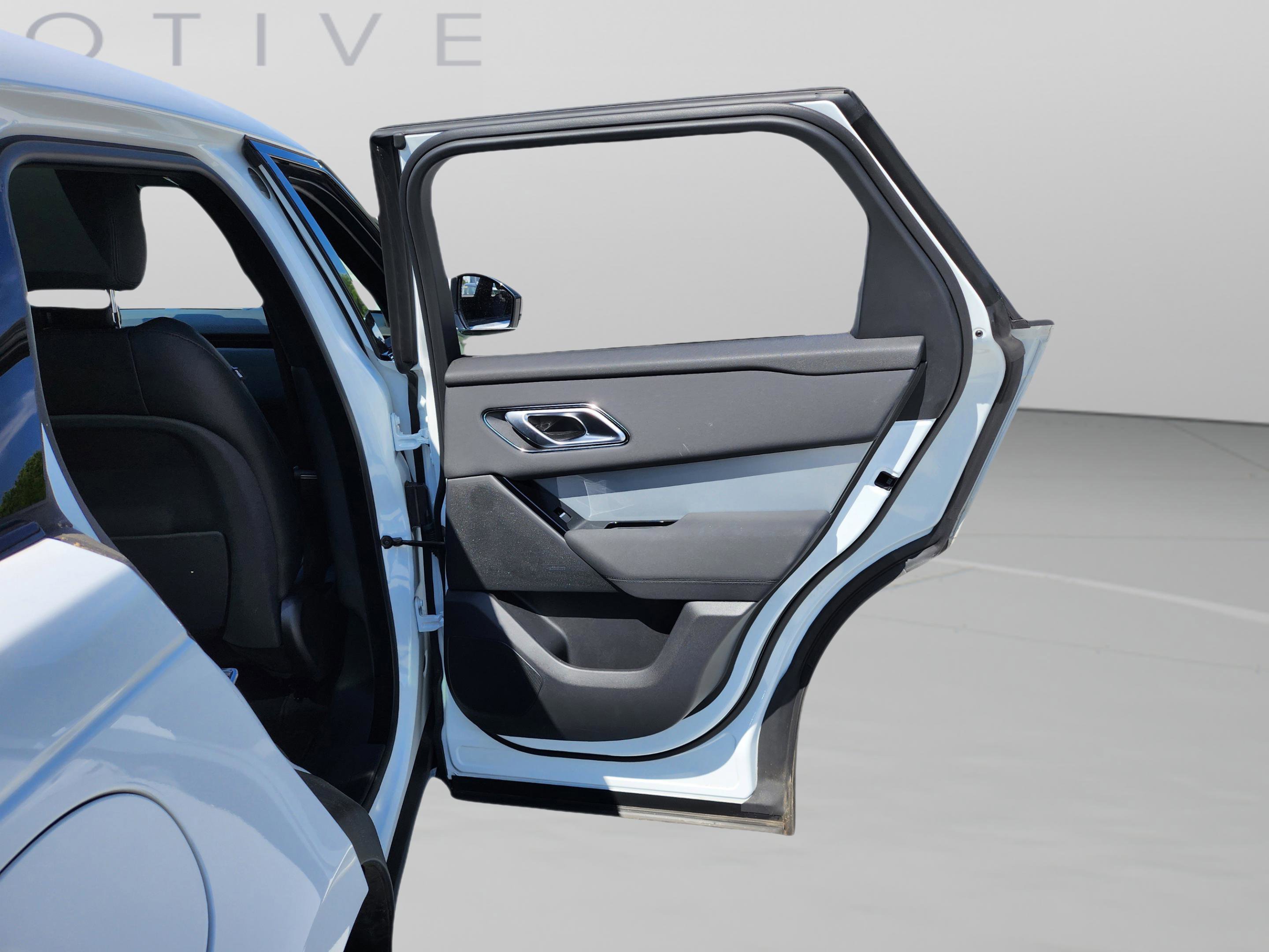 2025 Land Rover Range Rover Velar S