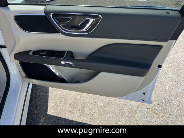 2018 Lincoln Continental Select