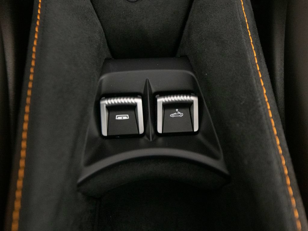 Used 2024 McLaren 750S Spider photo 28