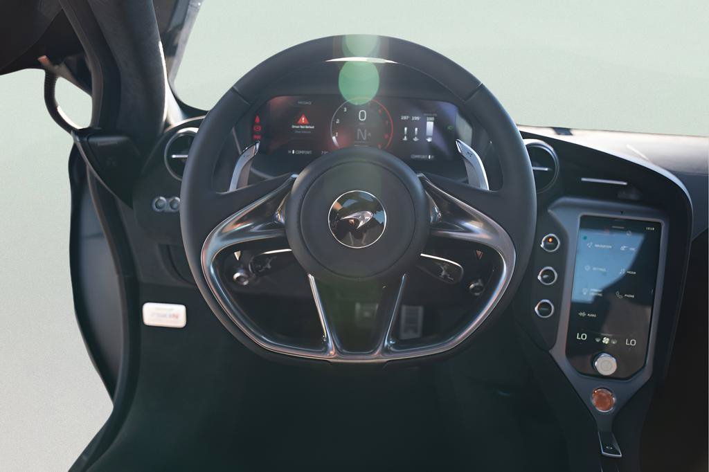 New 2026 McLaren 750S photo 40
