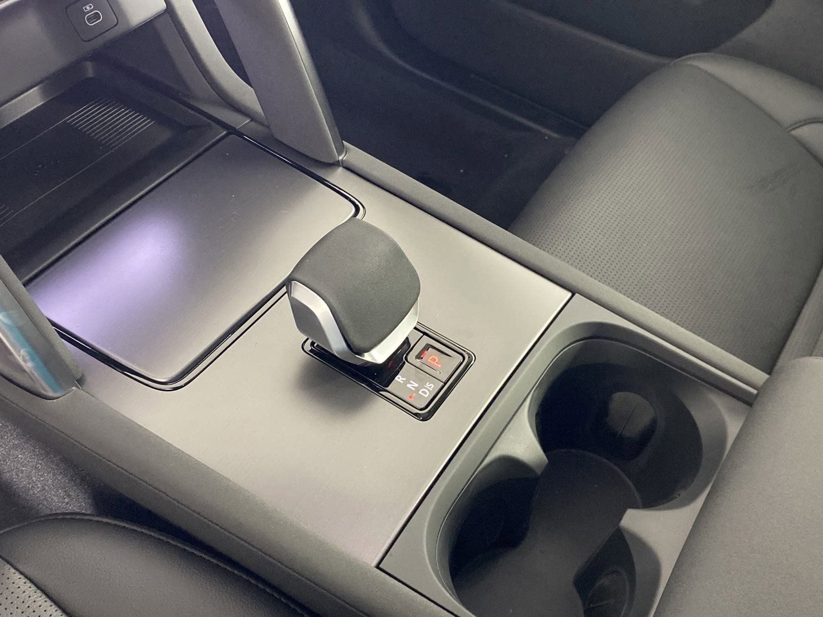 2025 Land Rover Discovery Sport S