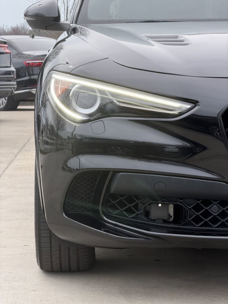 2022 Alfa Romeo Stelvio Quadrifoglio