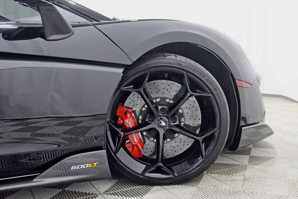 Used 2019 McLaren 600LT photo 14