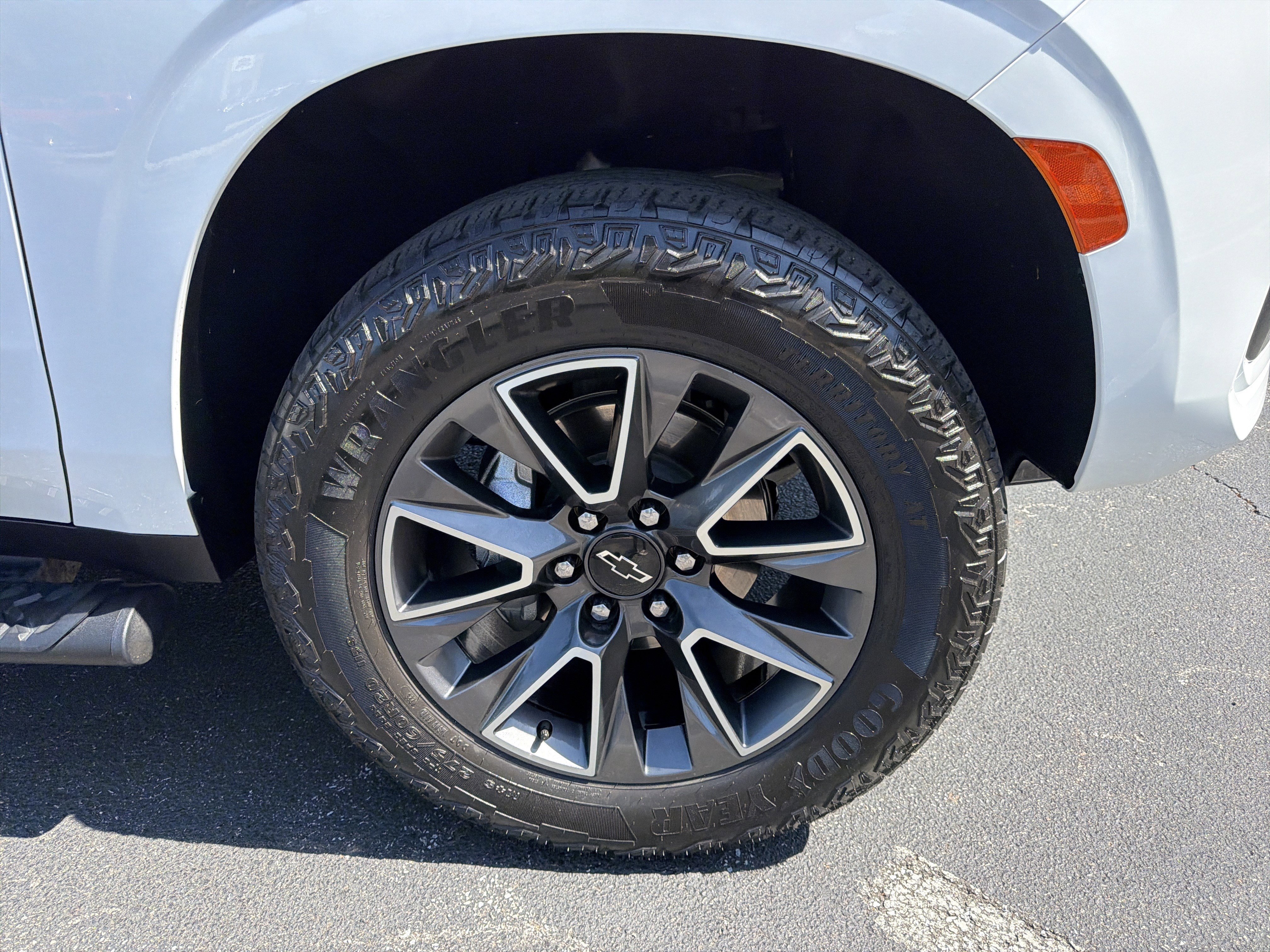 2023 Chevrolet Suburban Z71