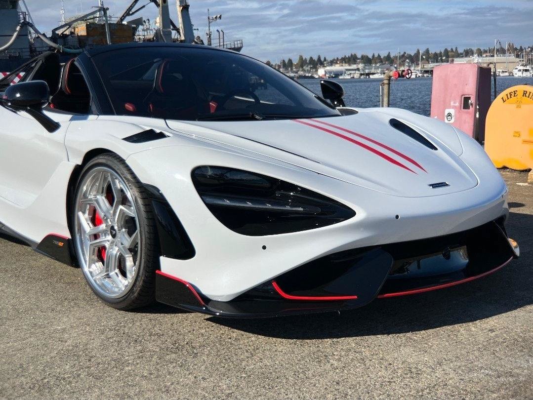 Used 2022 McLaren 765LT photo 7