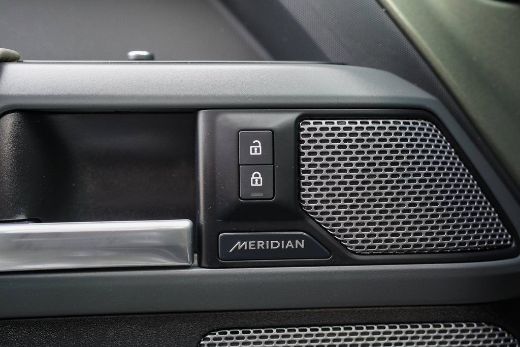 2022 Land Rover Defender 90 X-Dynamic S