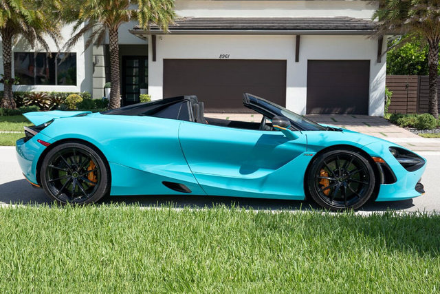 Used 2022 McLaren 720S Spider photo 9