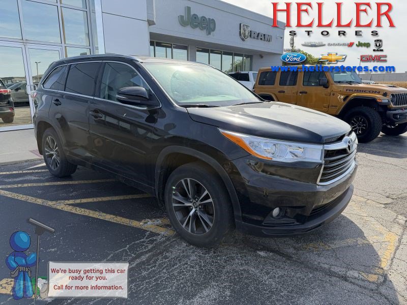 Used 2016 Toyota Highlander XLE w/ Protection Package #3