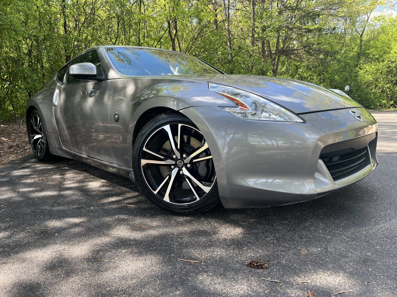 Used 2009 Nissan 370Z Touring w/ Sport Pkg