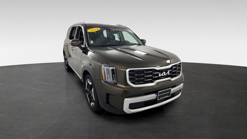 Used 2024 Kia Telluride S w/ S Sunroof Package