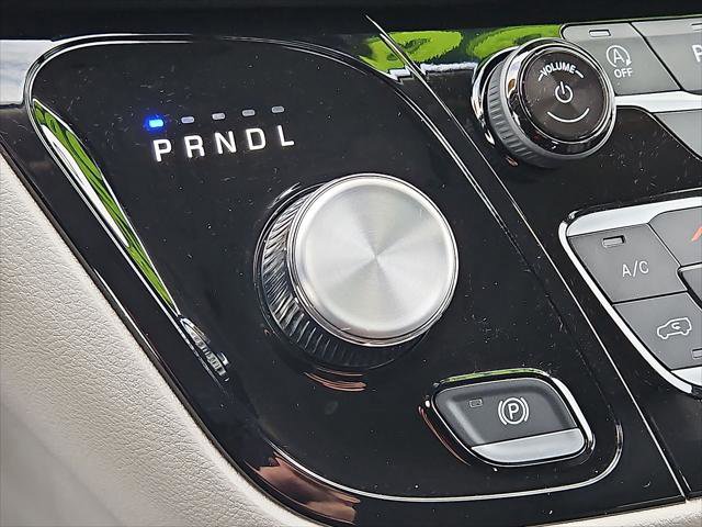 2024 Chrysler Pacifica Touring-L