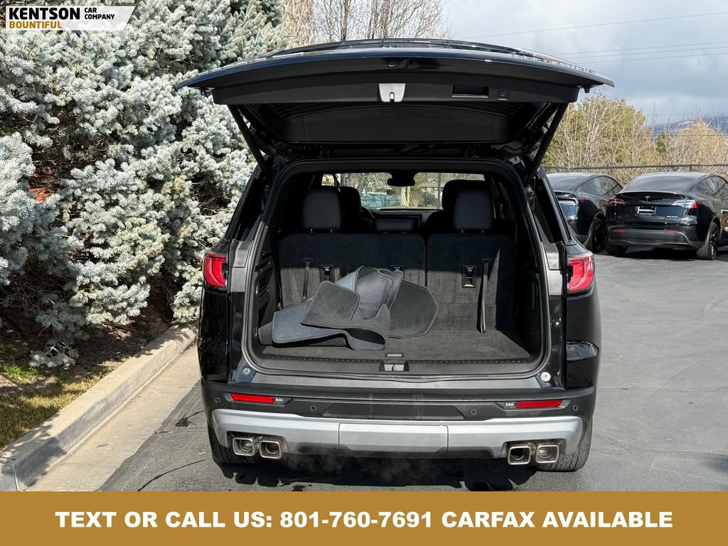 2025 GMC Acadia Elevation