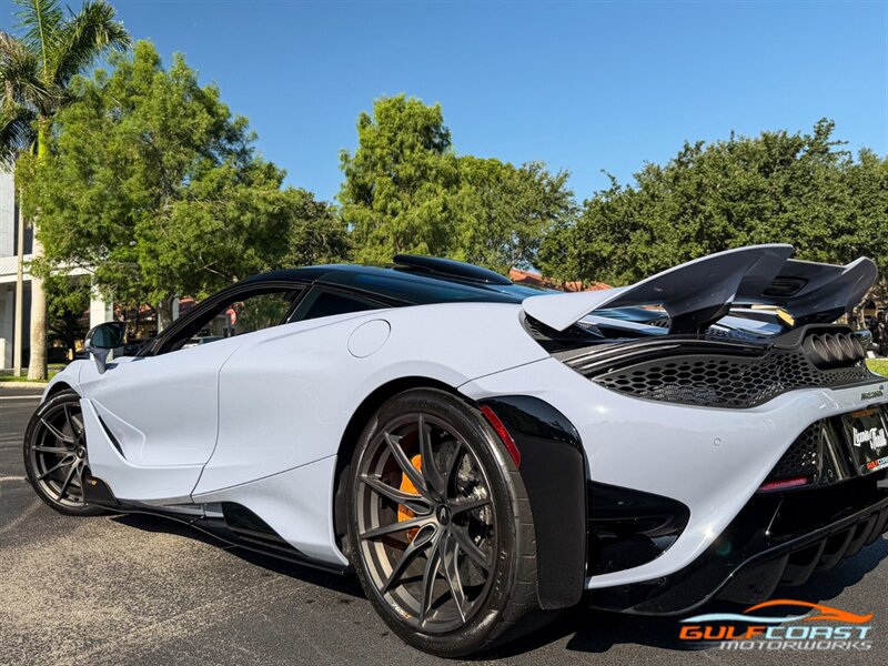 Used 2021 McLaren 765LT photo 45