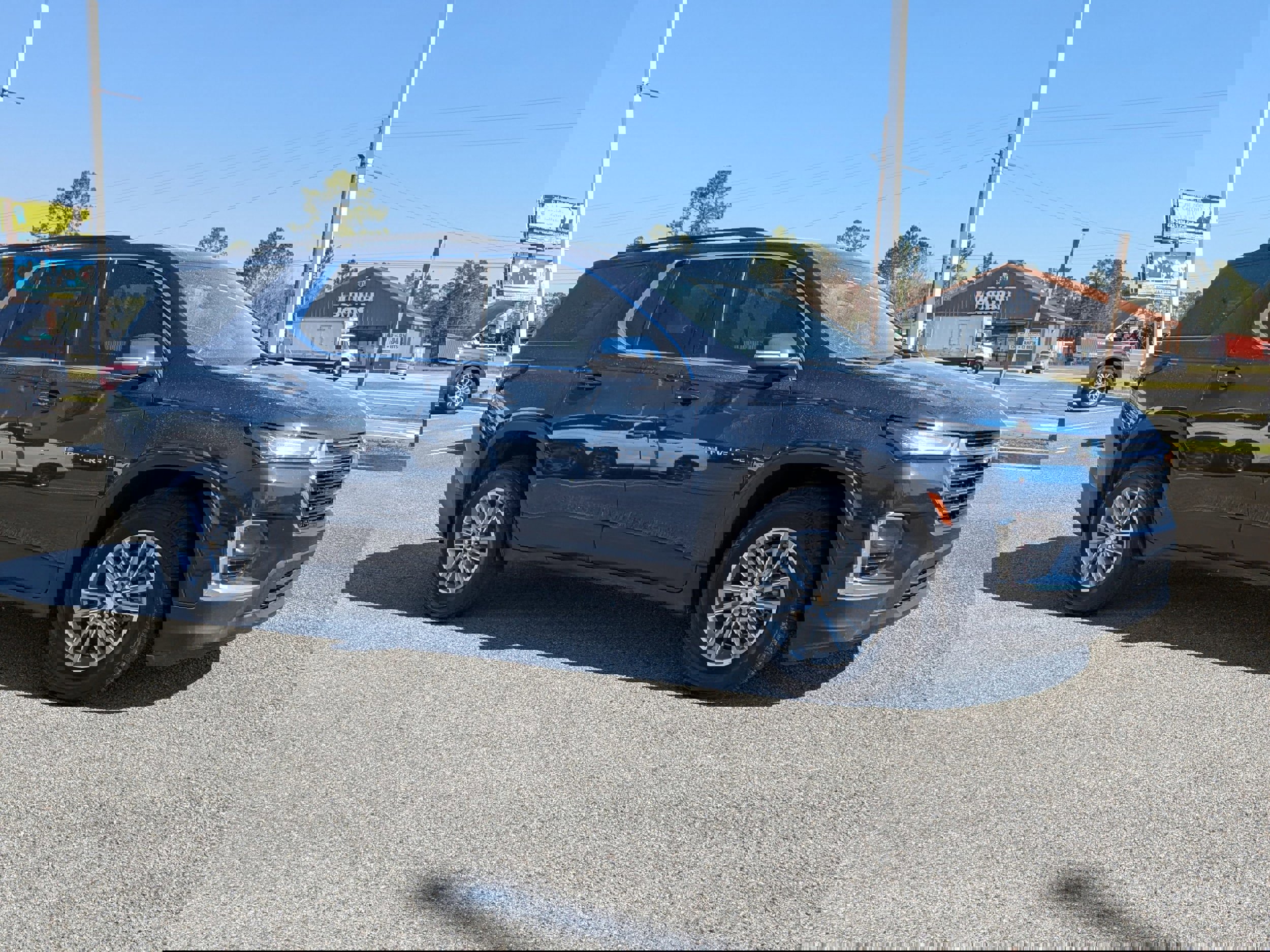 2022 Chevrolet Traverse LT Cloth