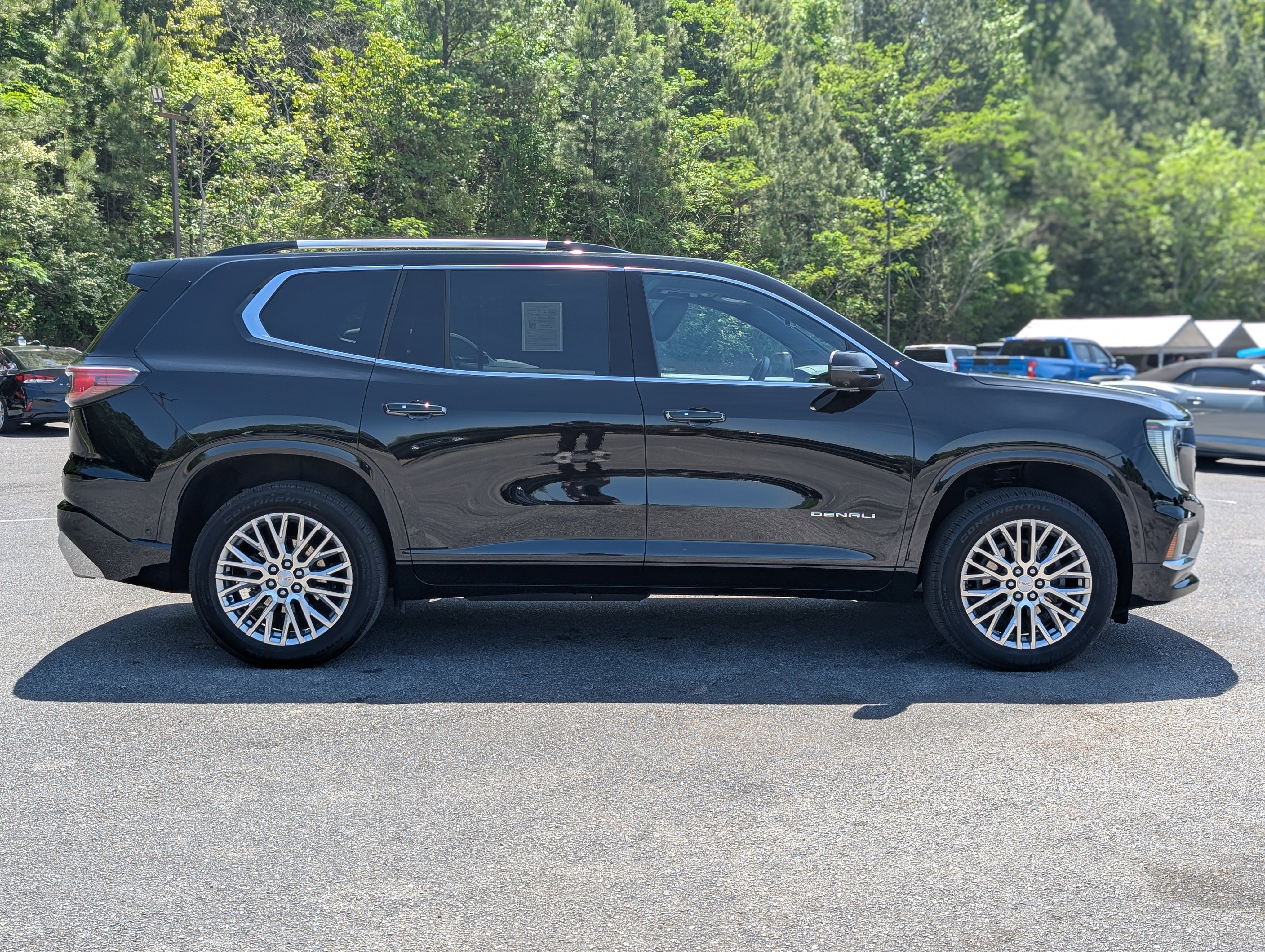 2024 GMC Acadia Denali