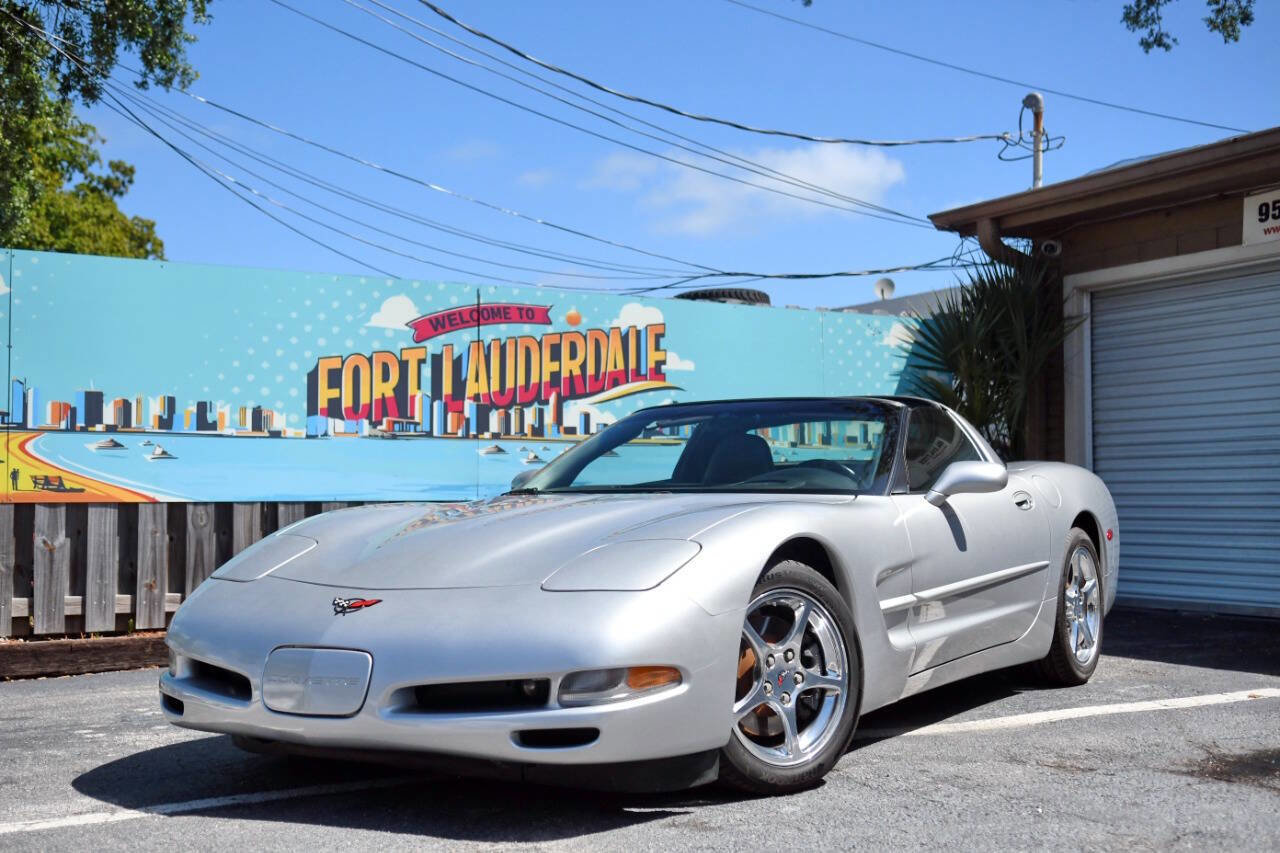 Used 2002 Chevrolet Corvette Coupe w/ Preferred Equipment Group2