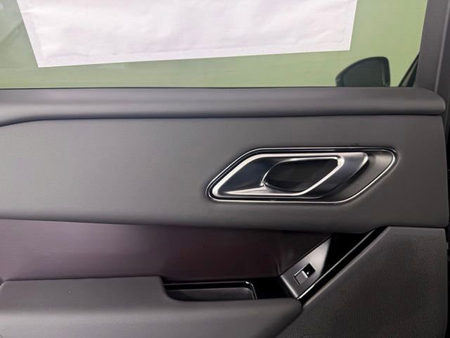 2026 Land Rover Range Rover Velar Dynamic SE