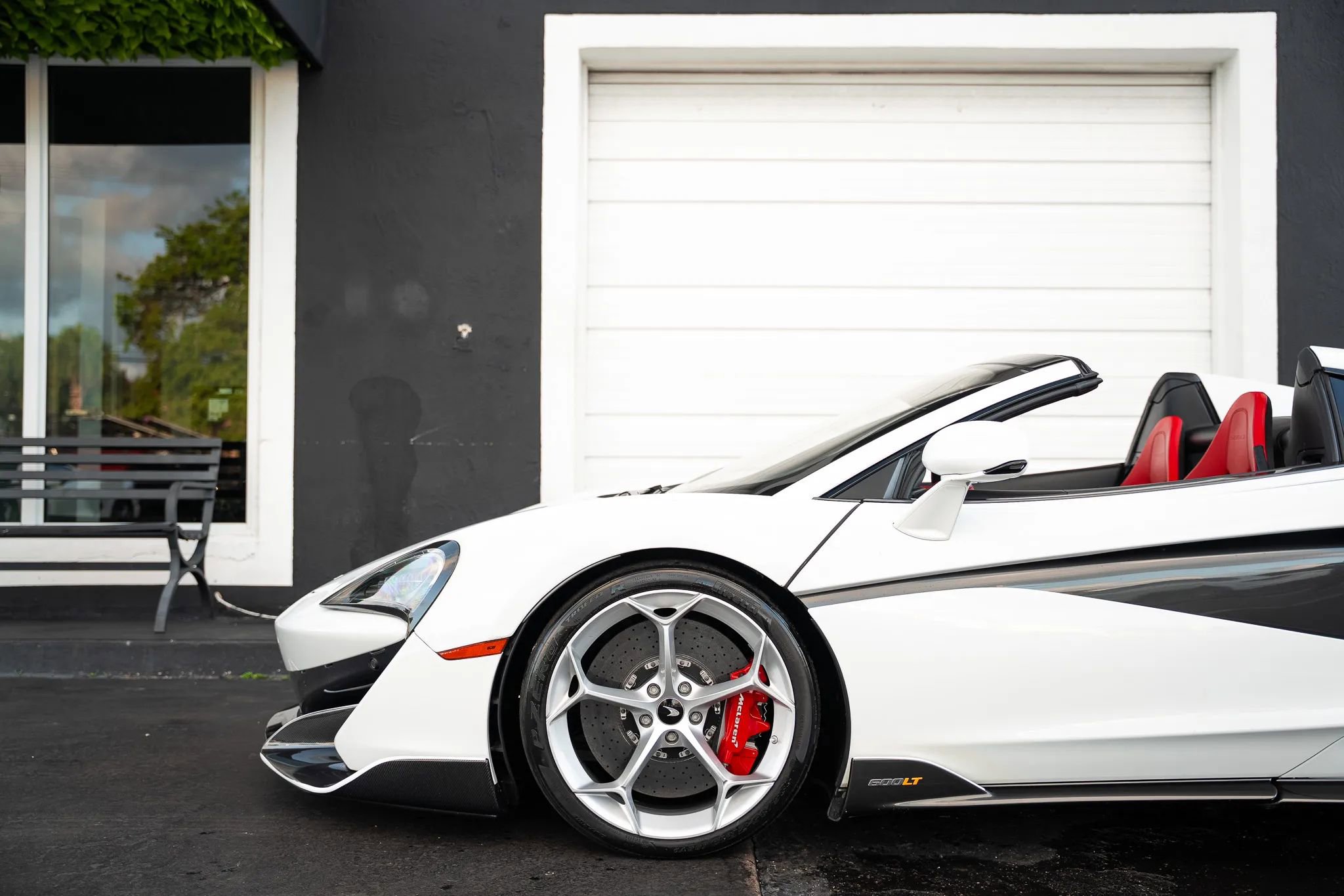 Used 2020 McLaren 600LT Spider photo 7