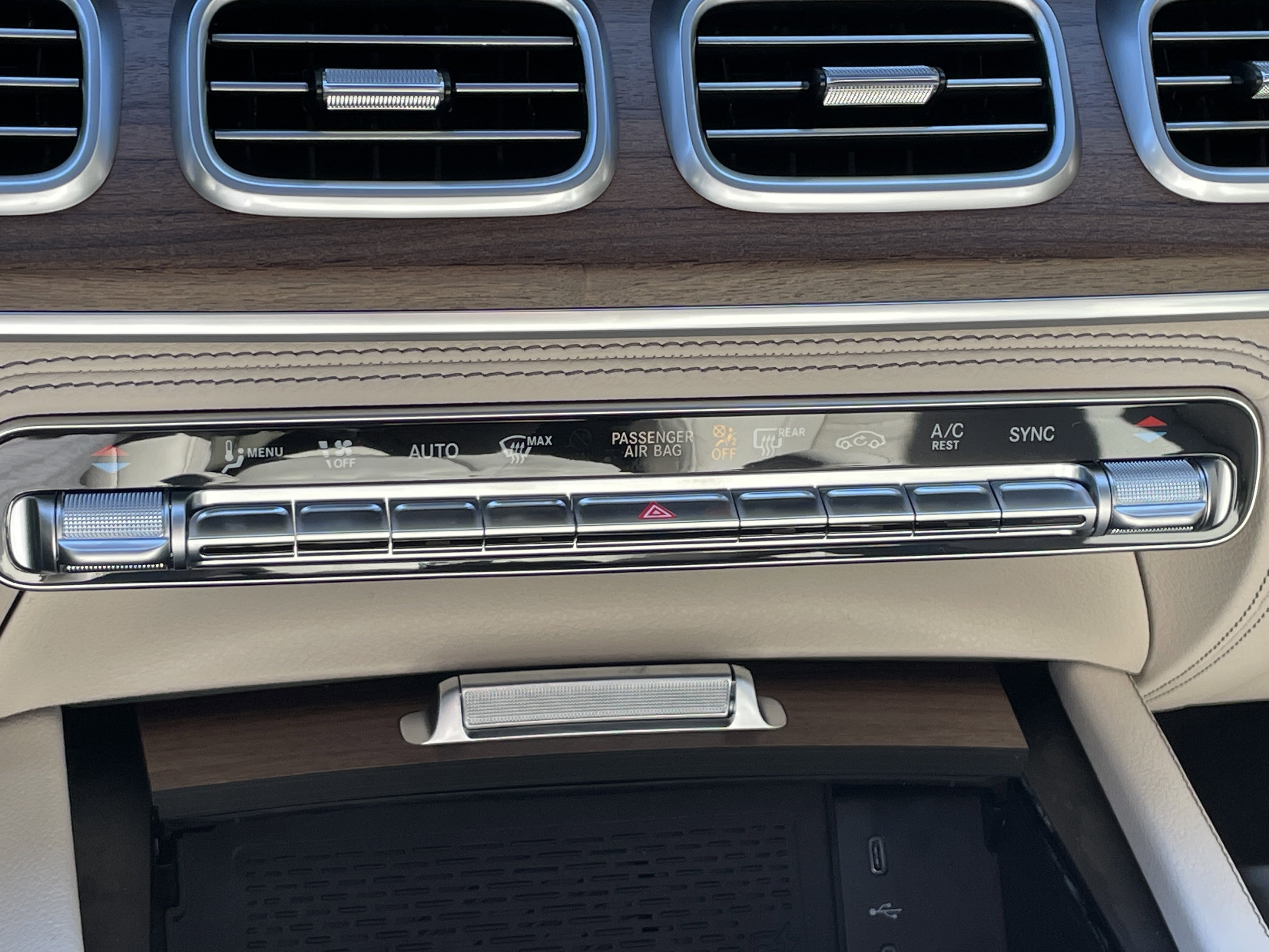 2026 Mercedes-Benz GLS 580 4MATIC