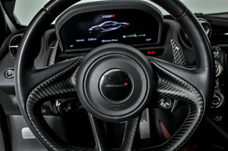 Used 2018 McLaren 720S Performance photo 28