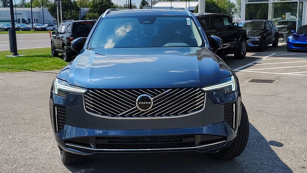 2026 Volvo Xc90 B6 Plus