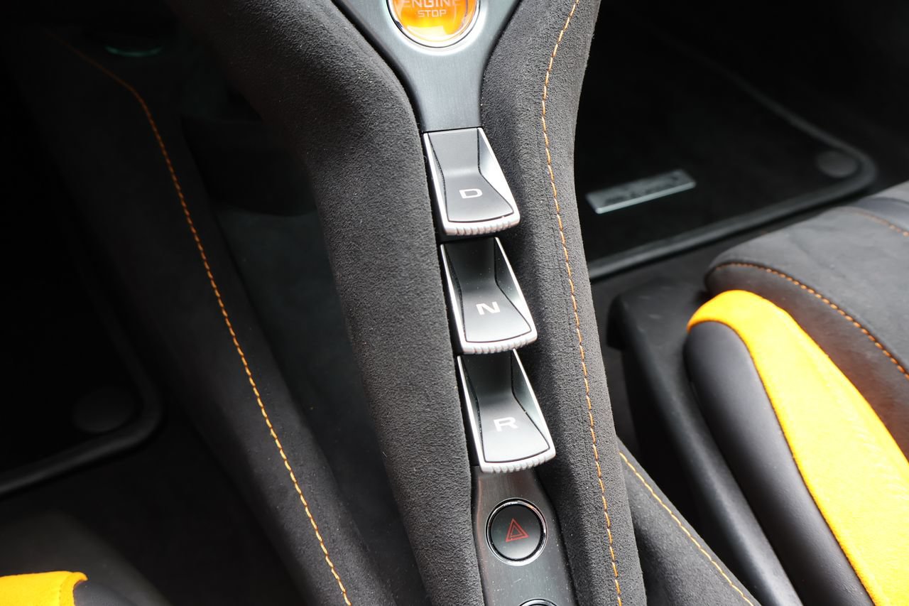 Used 2025 McLaren 750S Spider photo 26
