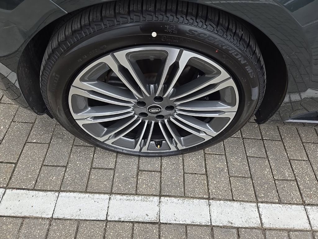 2023 Land Rover Range Rover SE