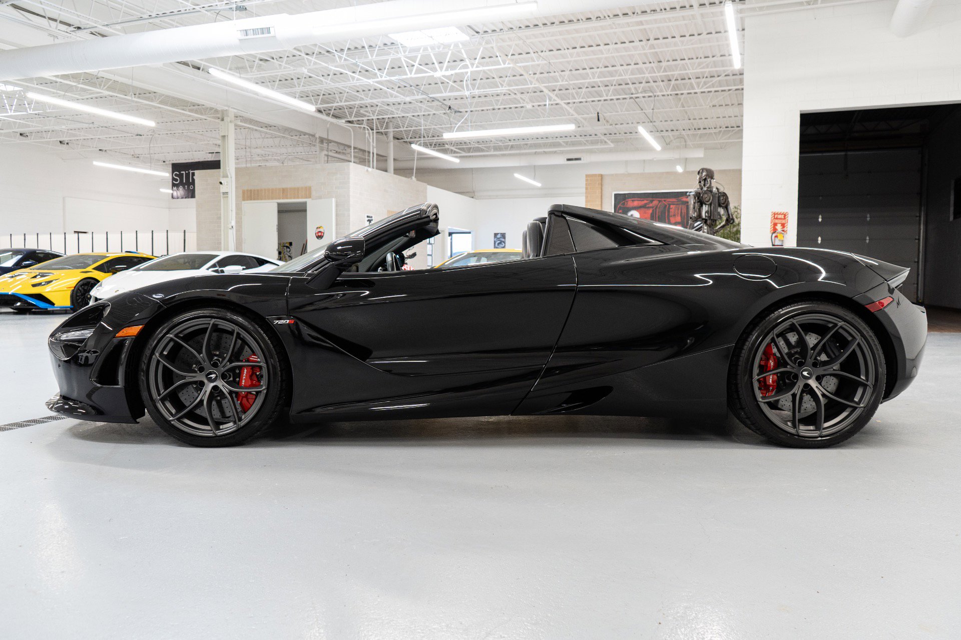 Used 2020 McLaren 720S Luxury photo 33