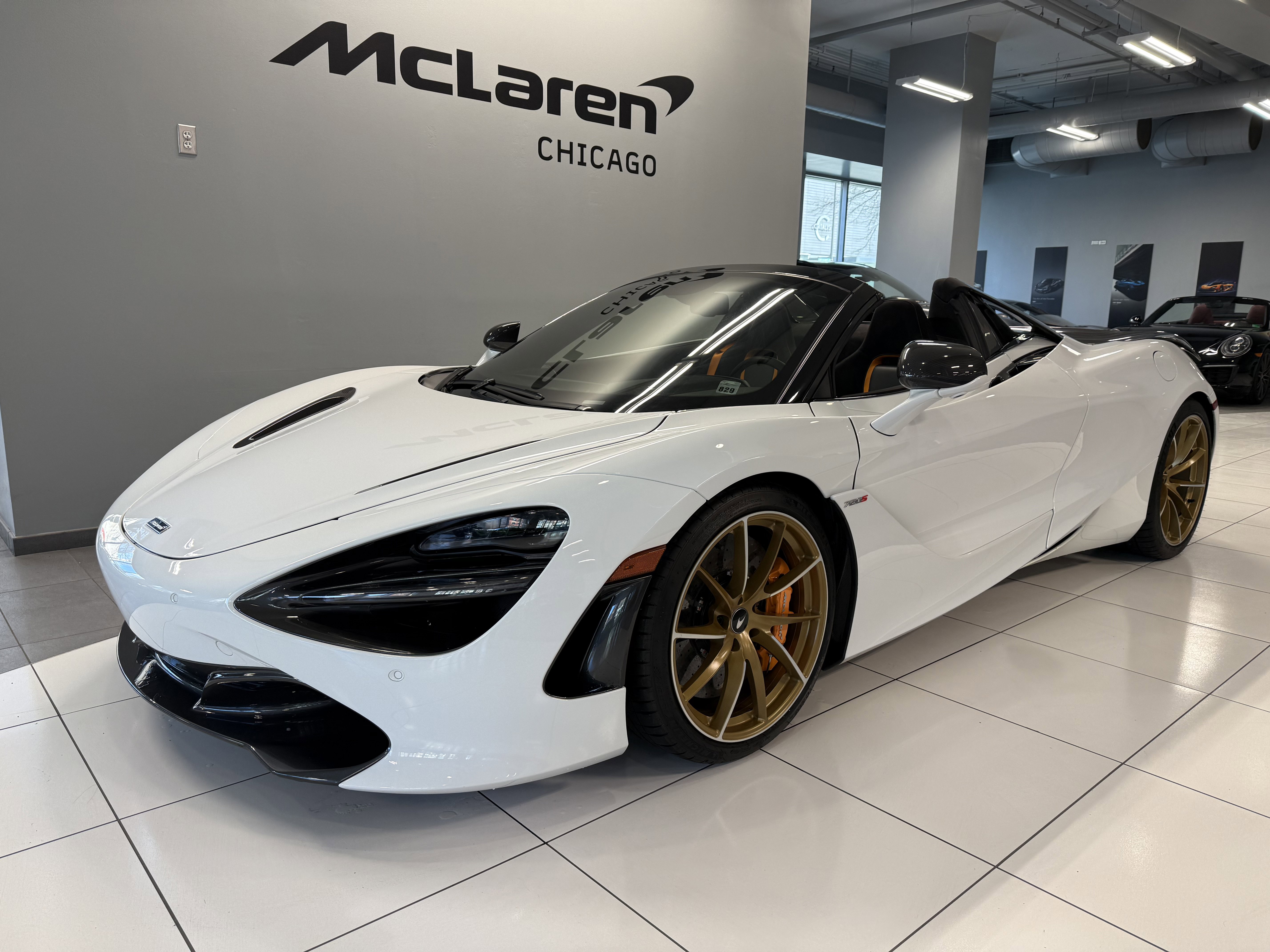 Used 2021 McLaren 720S Spider photo 11