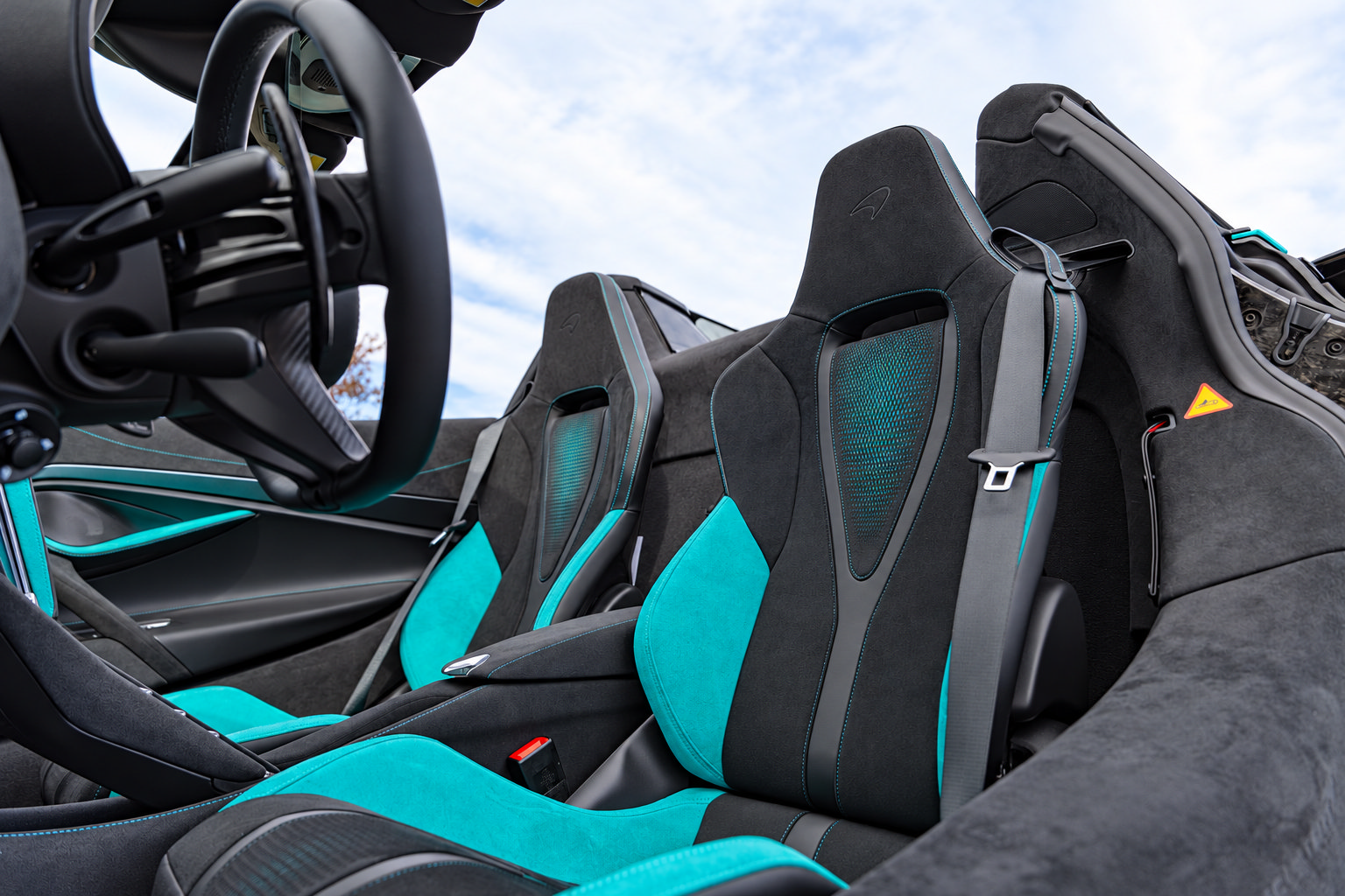 Used 2027 McLaren 750S Spider photo 14