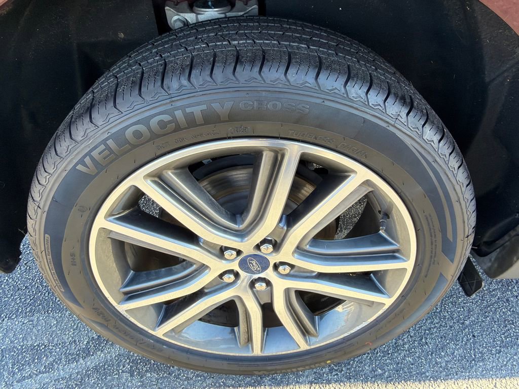 2021 Ford Edge Titanium