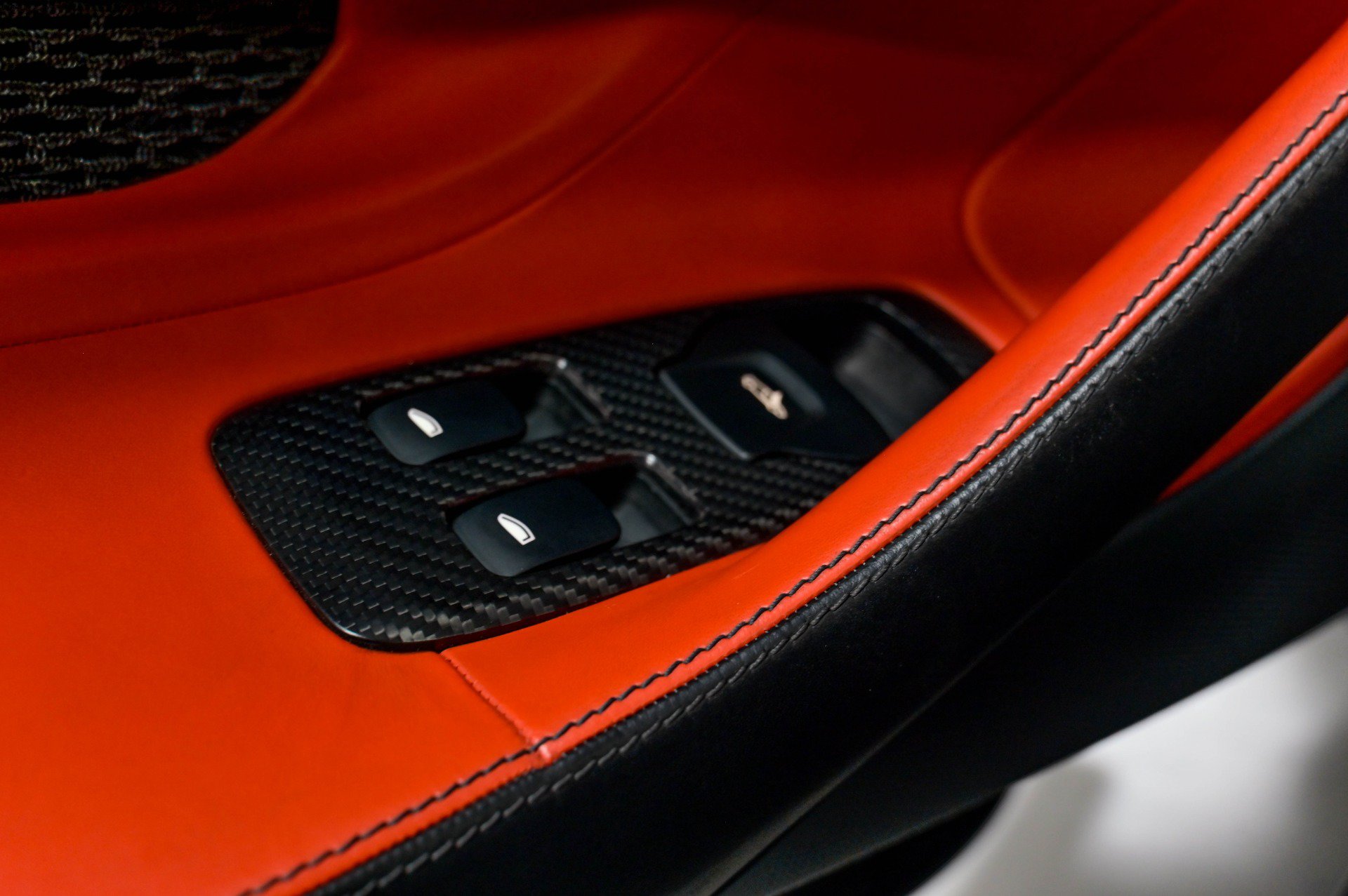 Used 2019 McLaren 600LT photo 54