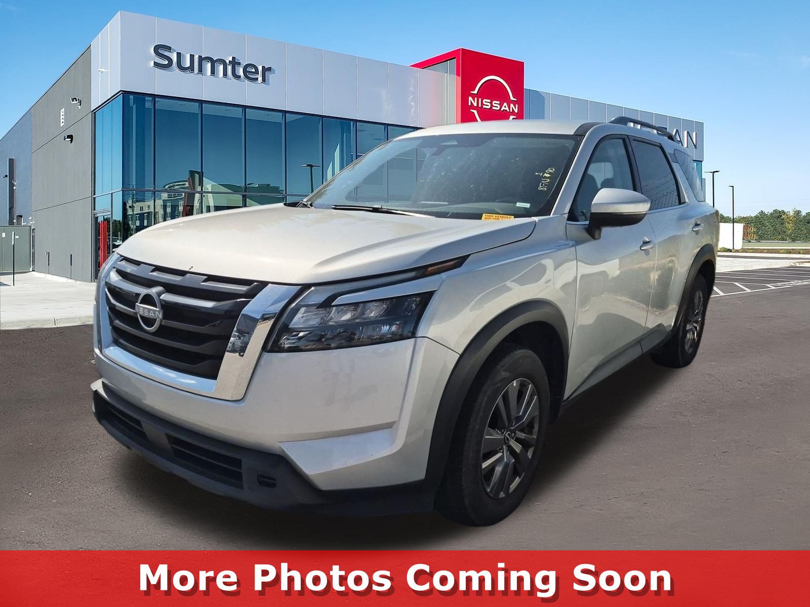 Certified 2025 Nissan Pathfinder SV