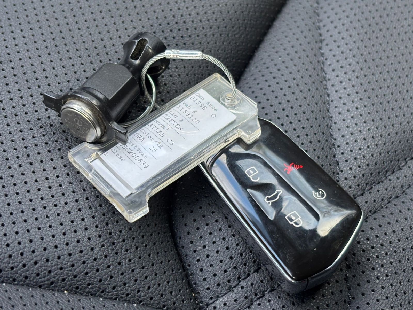 2025 Volkswagen Atlas Cross Sport SE