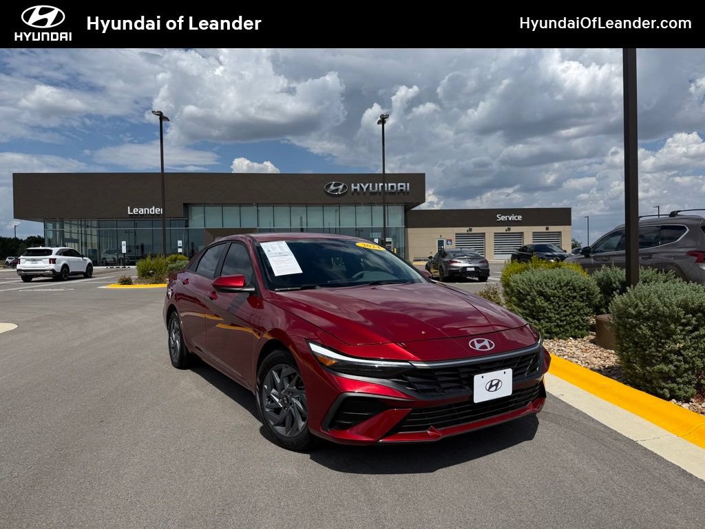 Certified 2024 Hyundai Elantra SE