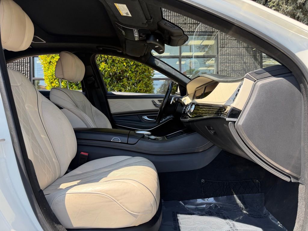 2016 Mercedes-Benz S 550 Sedan