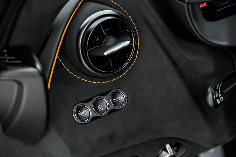 Used 2024 McLaren 750S Spider photo 25