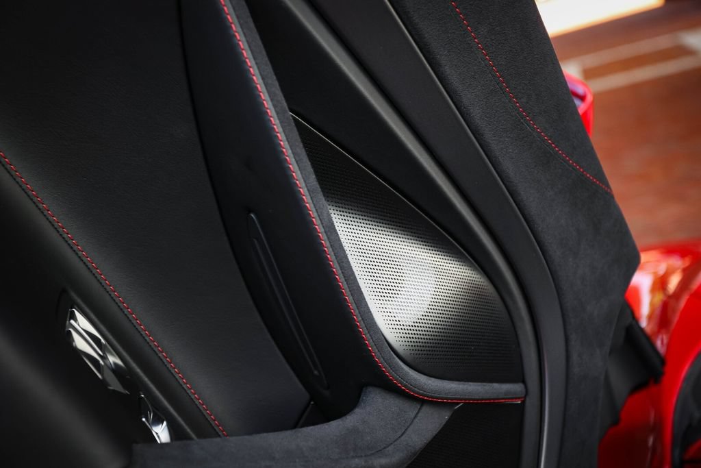 Used 2027 McLaren 750S Spider photo 38