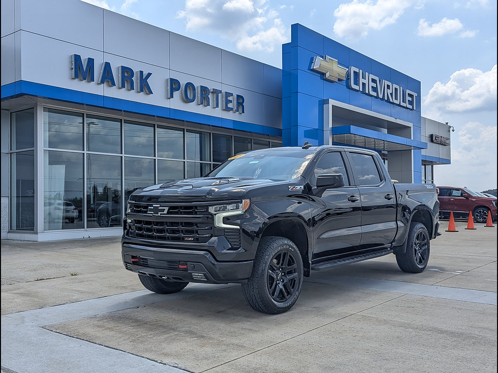 Used 2025 Chevrolet Silverado 1500 LT Trail Boss w/ Convenience Package II