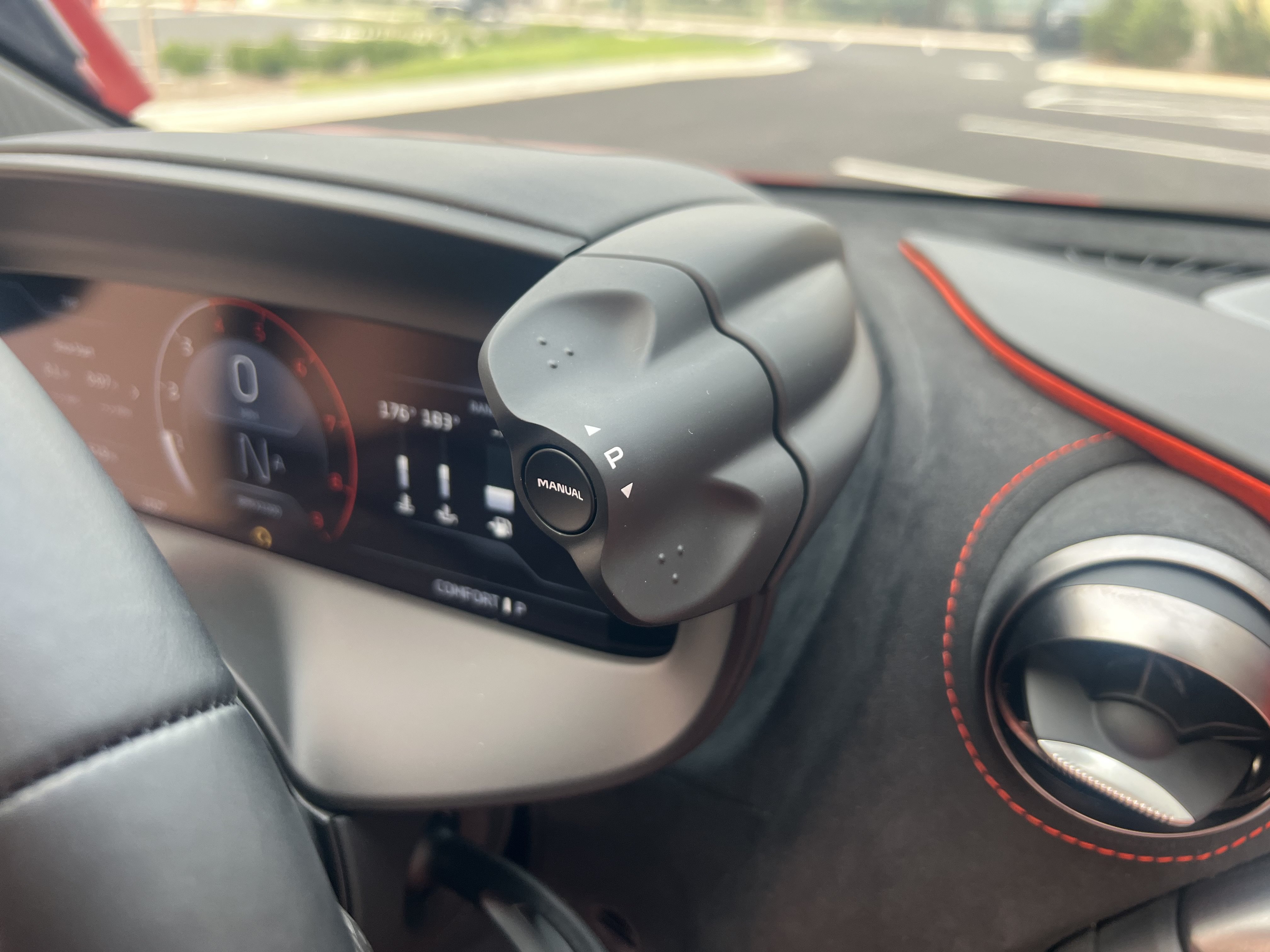 Used 2026 McLaren 750S Spider photo 15