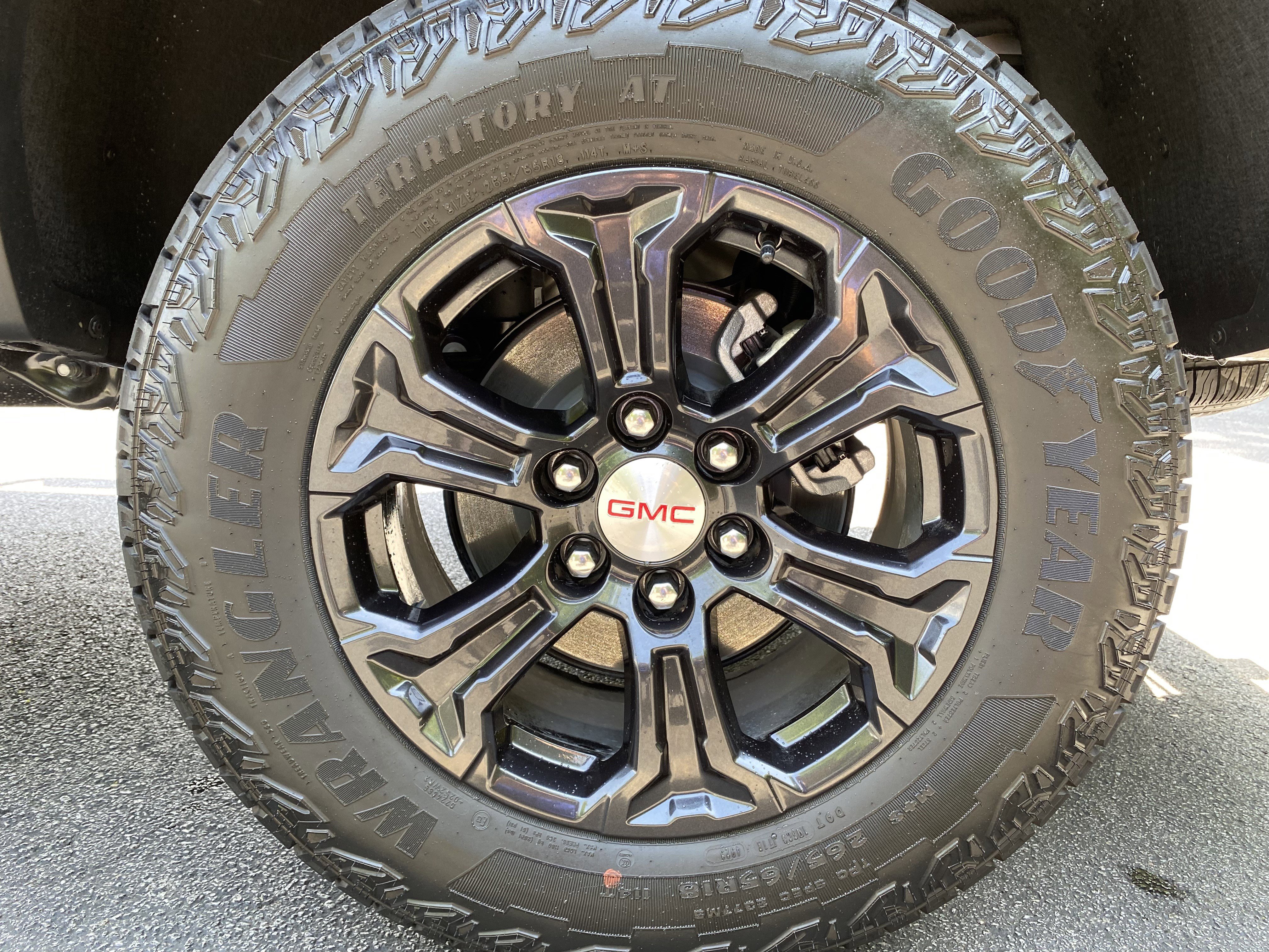 2024 GMC Canyon Elevation