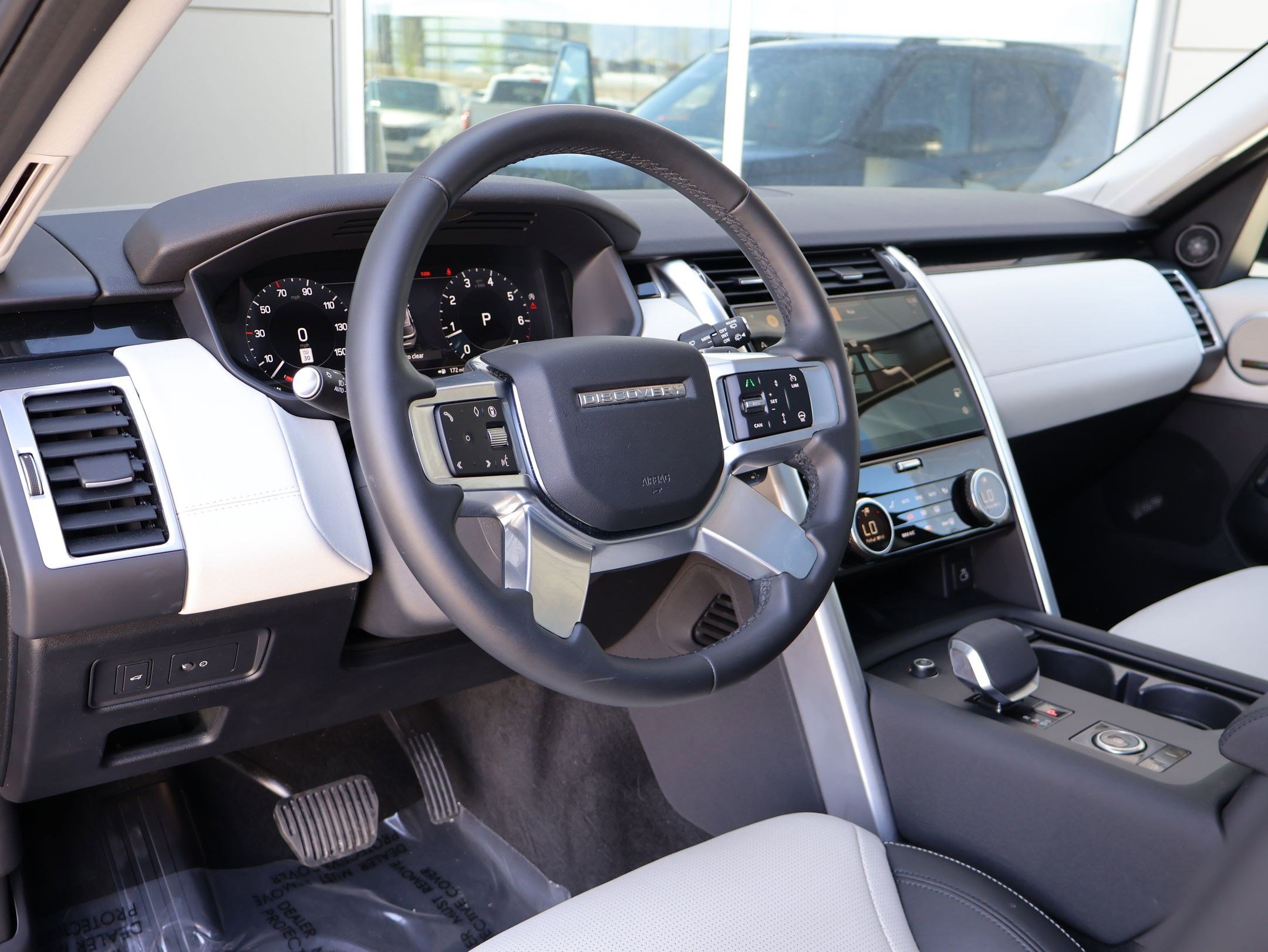 2025 Land Rover Discovery S