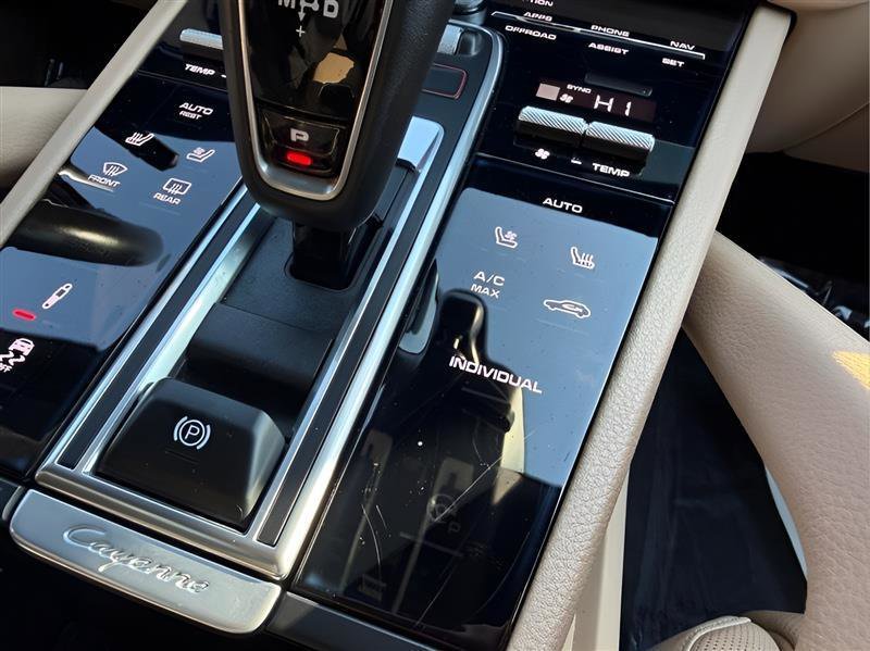 2019 Porsche Cayenne E-Hybrid