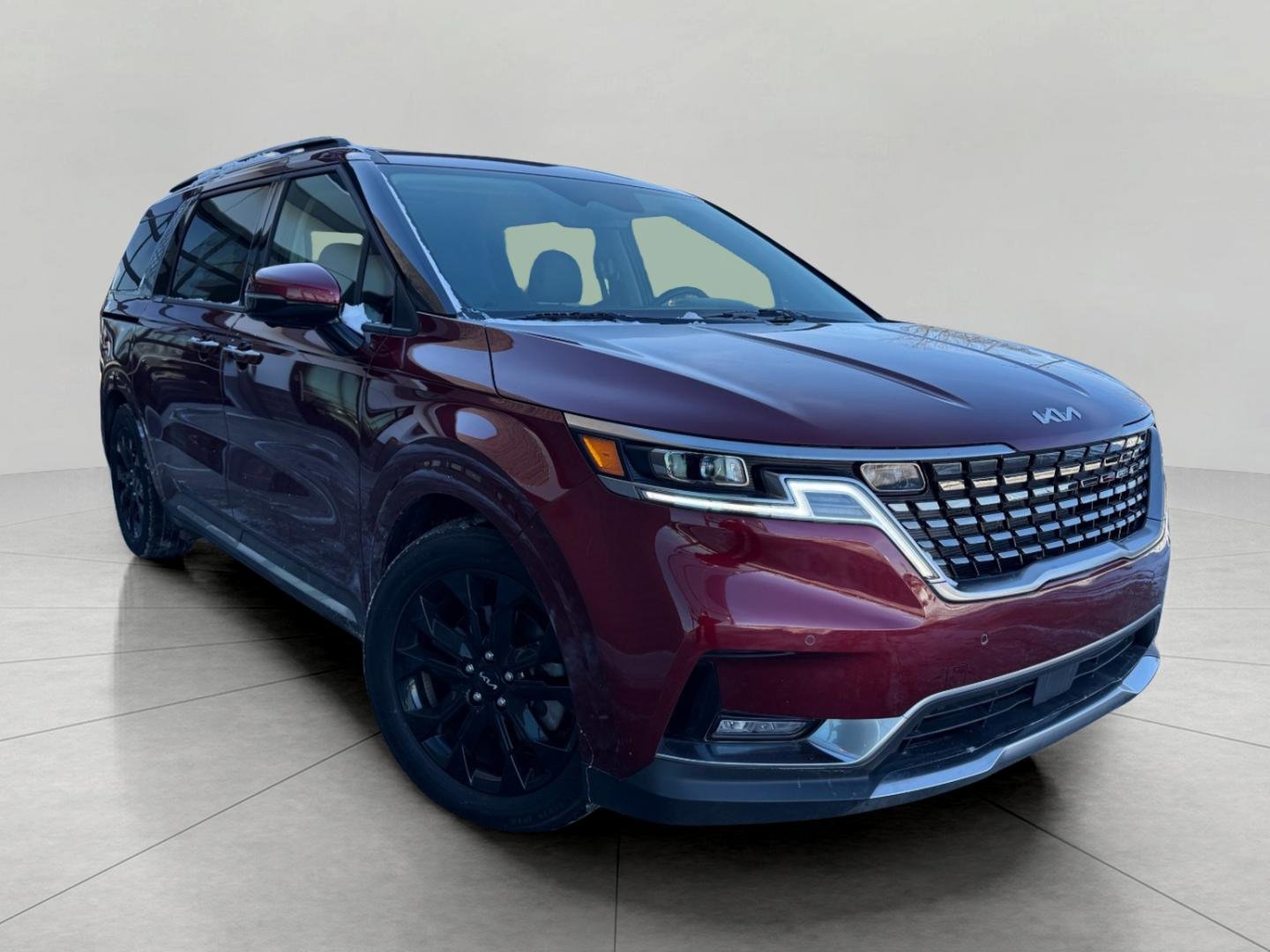 Used Kia Carnival Minivans for Sale Near Me in Appleton, WI