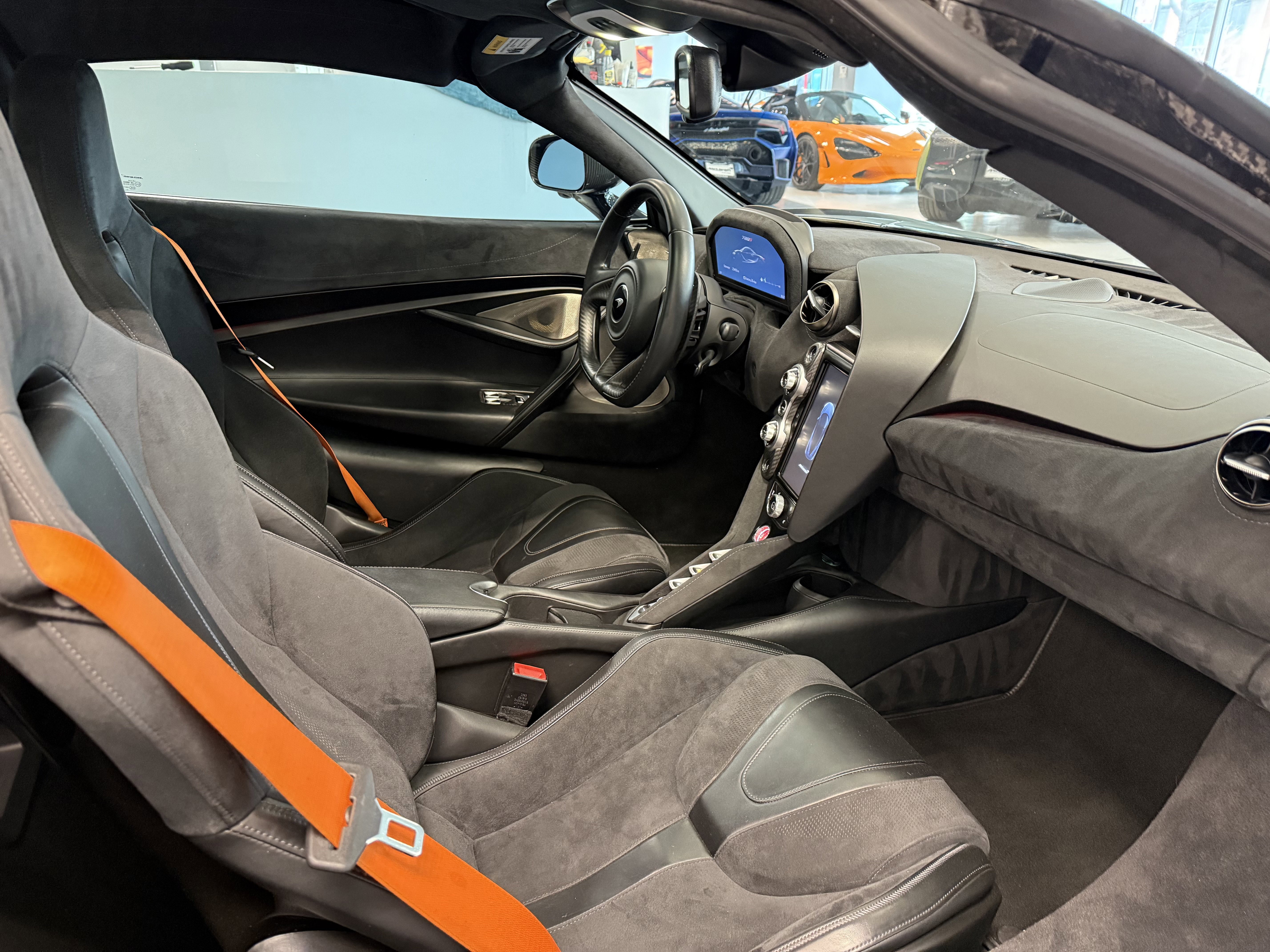 Used 2019 McLaren 720S photo 18